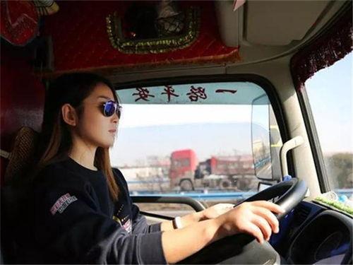 吃瓜大车司机,揭秘货车司机的生活与趣事