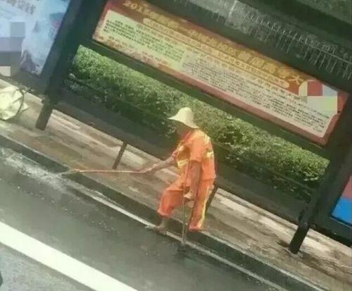 路上司机吃瓜,瓜田李下，谁主沉浮？