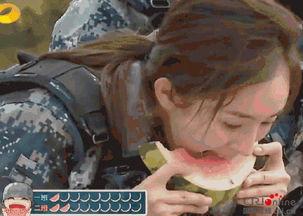 吃瓜群众衣服男,揭秘校园里的时尚男生穿搭风潮