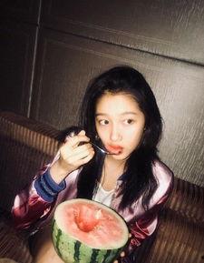 吃瓜网友小杨,揭秘娱乐圈那些不为人知的幕后故事