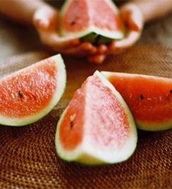 烫熟吃瓜,烫熟吃瓜，清凉一夏的味蕾之旅